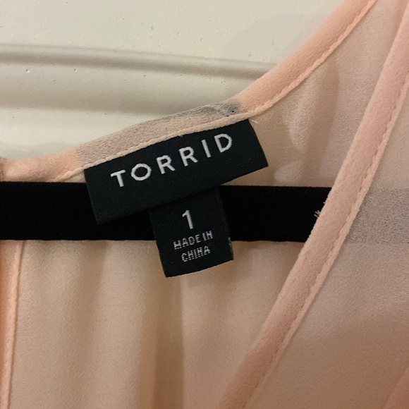 Torrid Tank - Picture 3 of 4